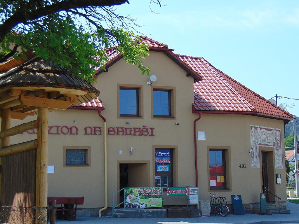 Penzion A Restaurace Na Salasi Hutisko エクステリア 写真