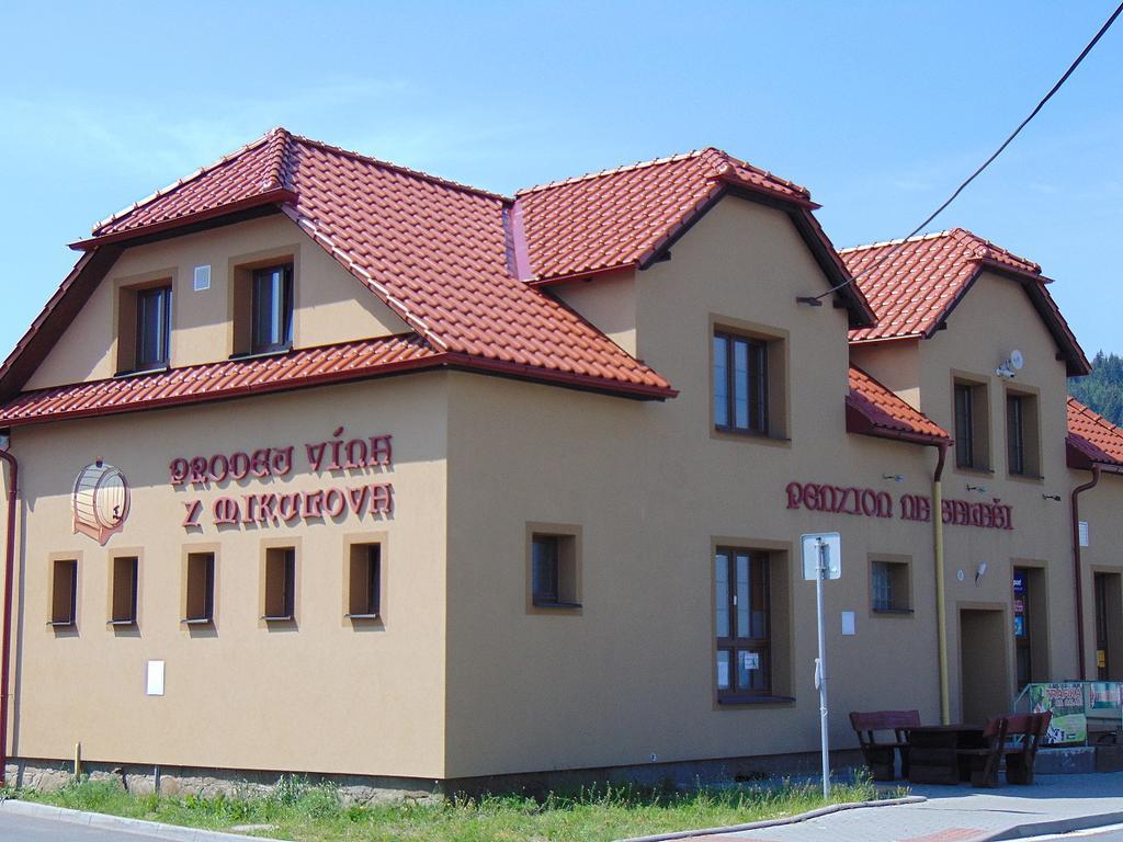 Penzion A Restaurace Na Salasi Hutisko エクステリア 写真