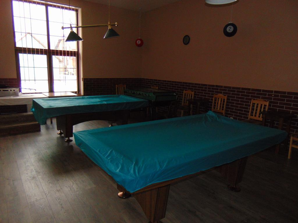 Penzion A Restaurace Na Salasi Hutisko エクステリア 写真