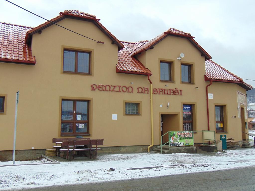 Penzion A Restaurace Na Salasi Hutisko エクステリア 写真